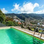 別荘 Casa Barcelos View フンシャル